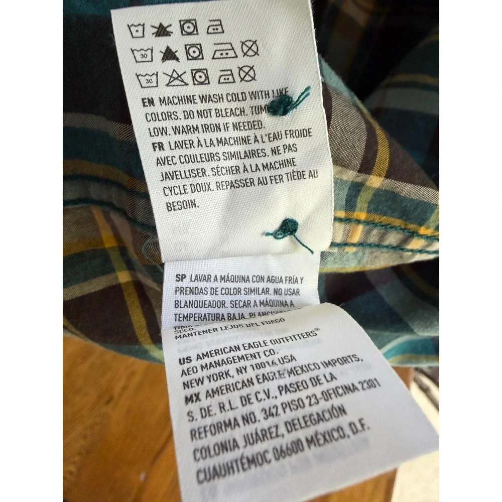 American Eagle Mens Seriously Soft Plaid Button Down Shirt Teal Yellow Classic M
